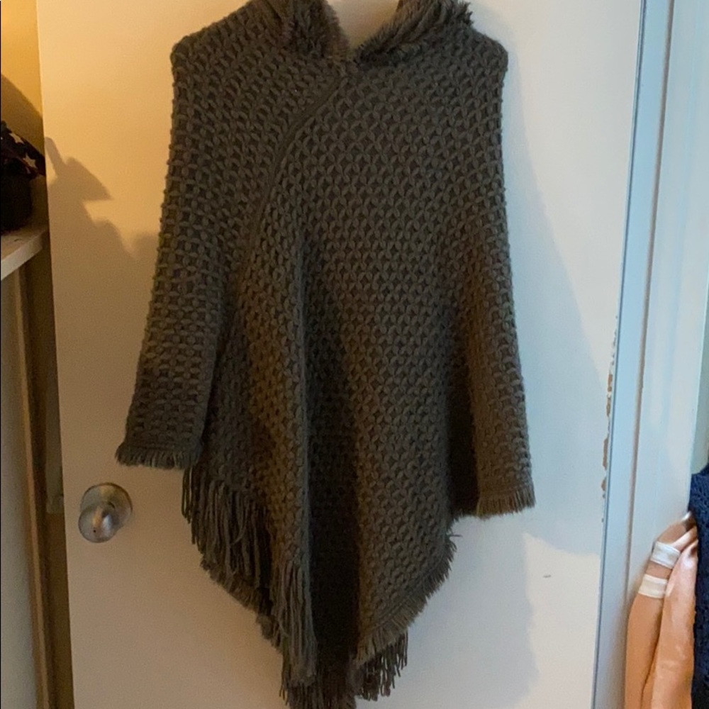 Sweater poncho